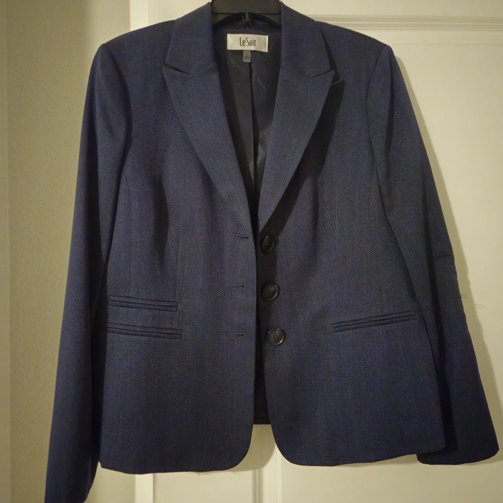 Le Suit 2 piece Navy pantsuit size 12